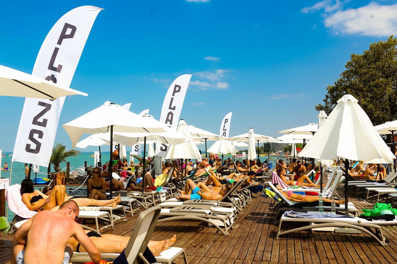 Balaton&Center Wellness Apartman Siofok Ngoại thất bức ảnh